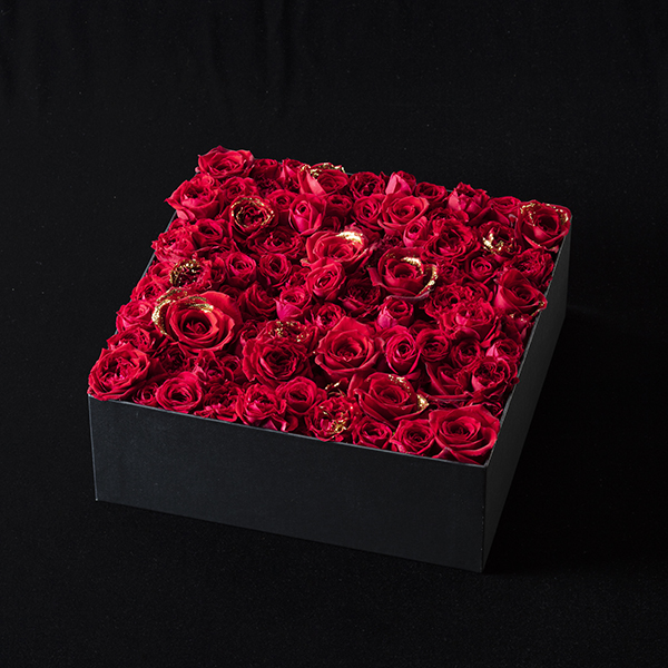 Precious Box<br>100 rose messages